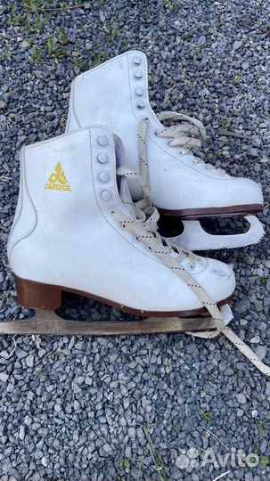 Коньки фигурные