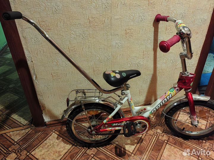 Детский велосипед с ручкой бу