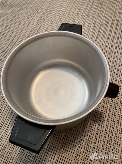 Кастрюля алюминиевая 2,5л