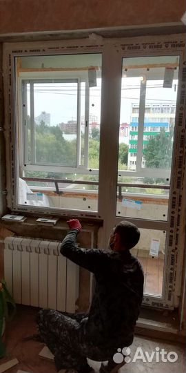 Дверь пластиковая на балкон