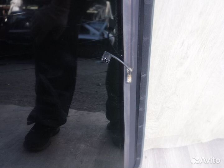 Стекло заднее Volkswagen Passat B6 2007