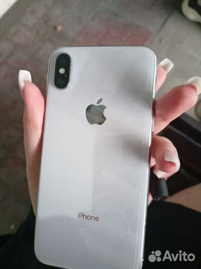 iPhone X, 64 ГБ