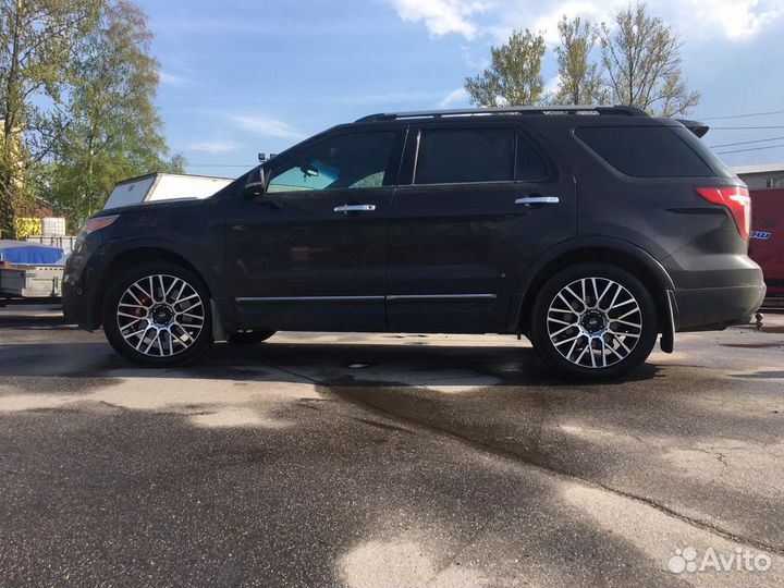 Диски Momo SUV Revenge R18 на Lexus GX LC Prado