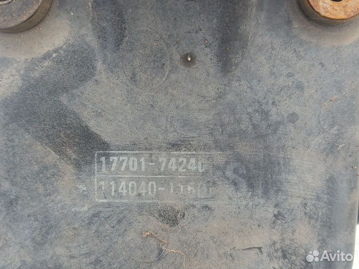 Корпус воздушного фильтра Тойота Карина Е