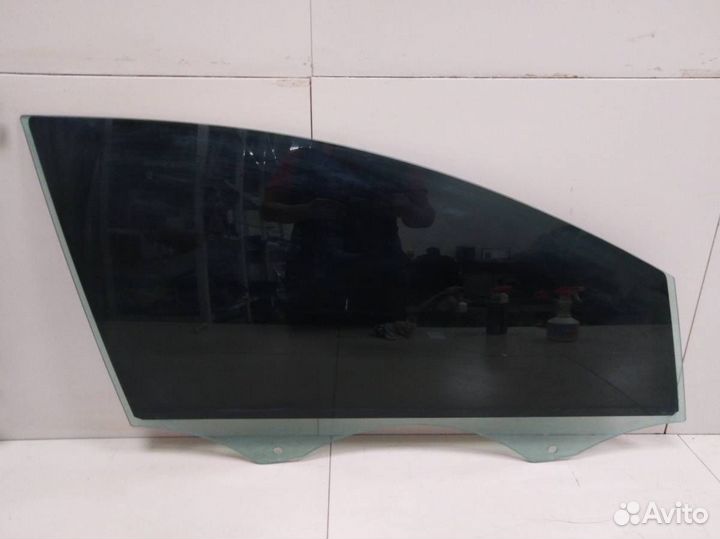 Стекло двери передней правой Audi Q7 4L 2005-2015