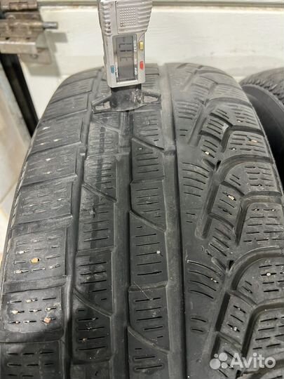 Pirelli Winter Sottozero 210 Serie II 225/60 R17 99H