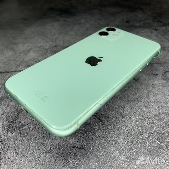 iPhone 11, 64 ГБ