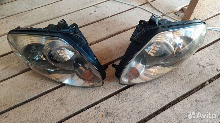 Фары Nissan skyline v35 / infiniti g35