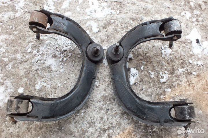 Рычаг передний подвески верхний Kia Opirus