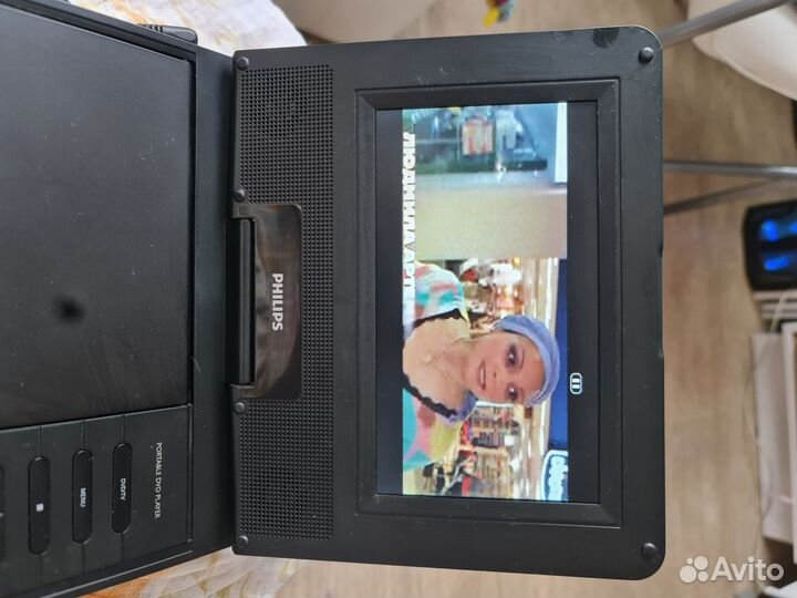 Портативный видеопроигрыватель Philips