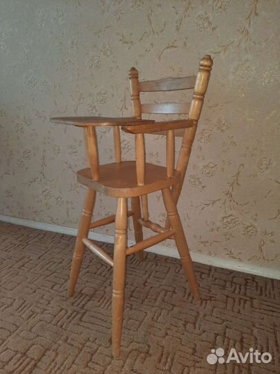 Стульчик для кормления