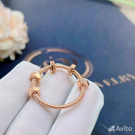 Кольцо Cartier Ecrou De Cartier из розового золота