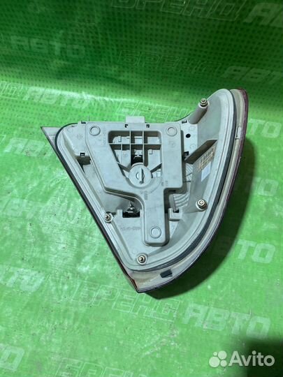 Стоп-сигнал правый Mercedes-Benz W202