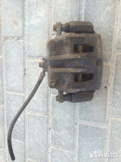 Тормозной суппорт Hyundai SantaFe 2006-2012