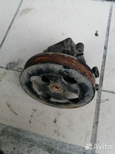 Насос гур mitsubishi Dion