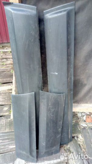 Молдинги на двери