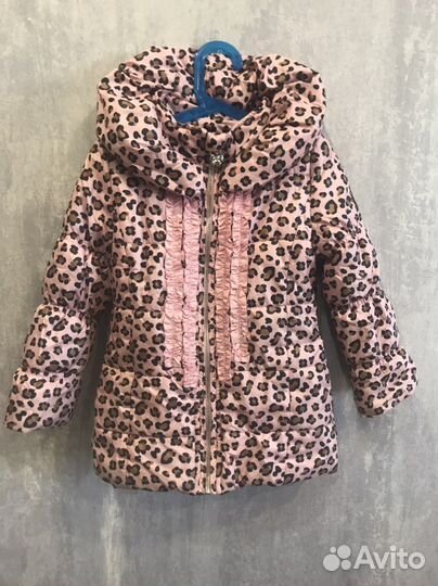 Продам куртку на девочку