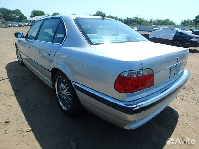 Разбор на запчасти BMW 7 E38