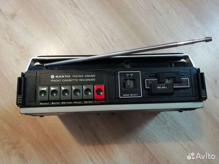 Радиоприемник Sanyo