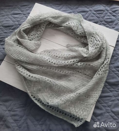 Шаль платок вязанный ручная работа