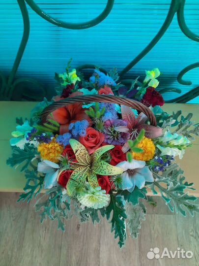 Живые цветы букеты
