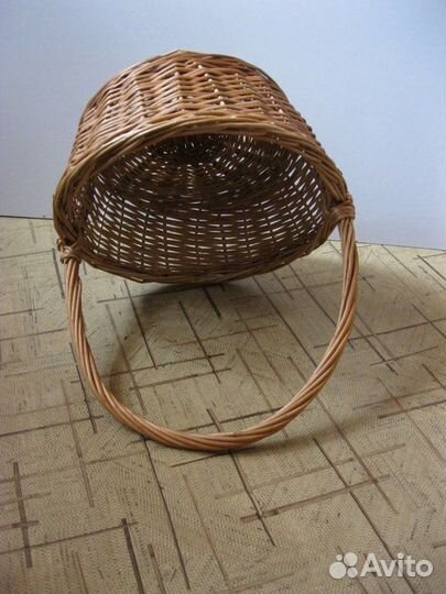 Корзины плетеные для подарков