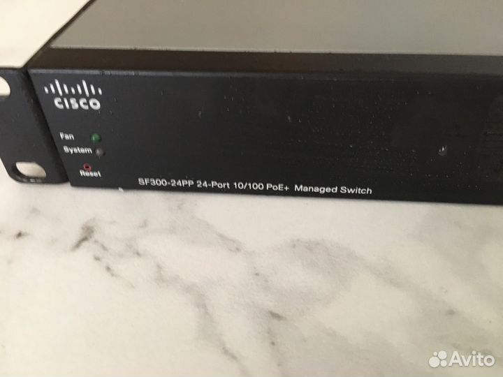 Коммутатор Cisco SF300-24PP