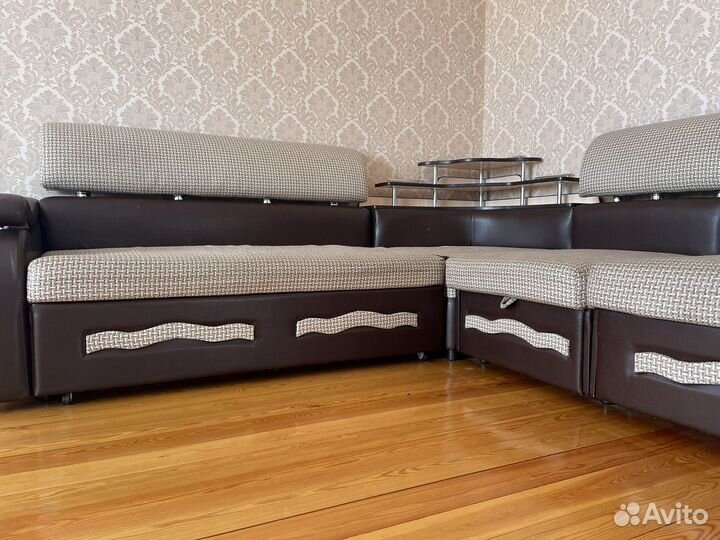 Угловой диван