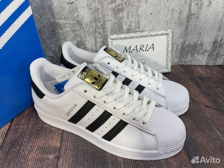 Adidas superstar