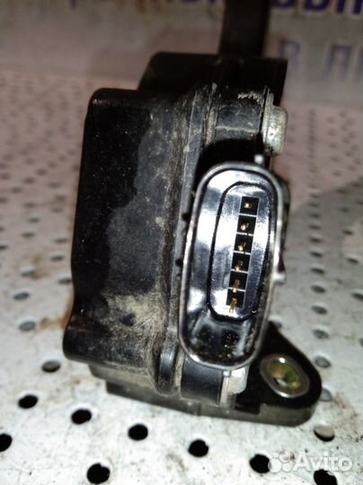 Педаль газа Toyota Corolla 150 рестайлинг