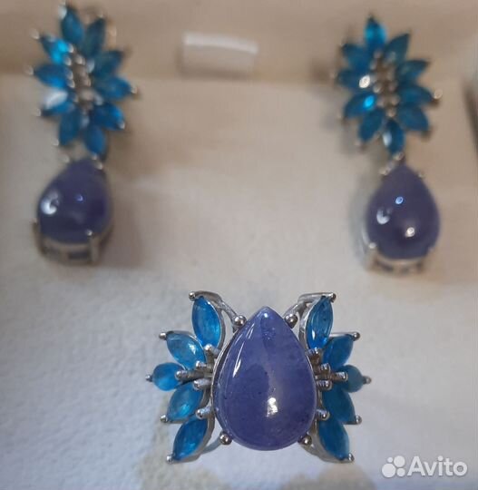 Серьги и кольцо с танзанитами и апатитами