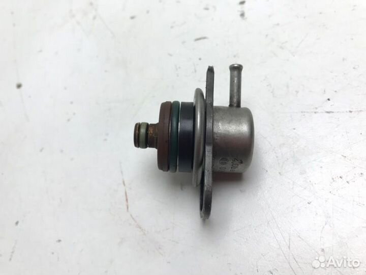 Регулятор давления топлива Audi A6 4B2 AGA 1998