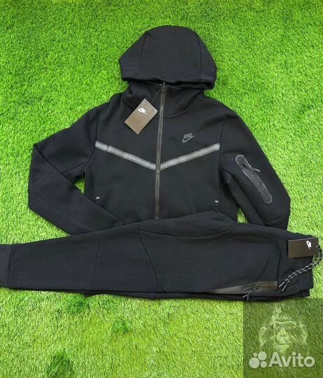 Спортивный костюм Nike Tech Fleece