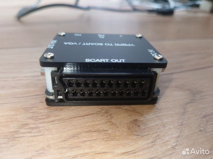 Конвертер Ypbpr to scart / VGA