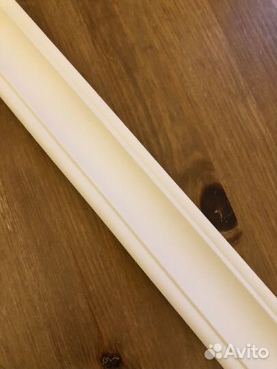 Потолочный плинтус