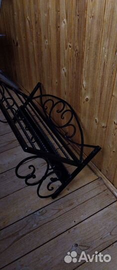 Вешалка настенная