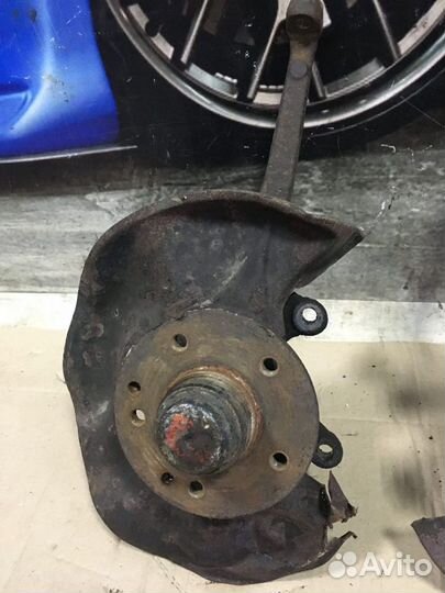 Поворотный кулак в сборе Mercedes-Benz W202