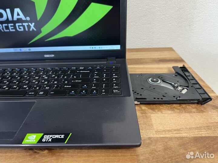 8 ядер i7-4710MQ 16Gb GTX950 SSD256+1000Gb Full HD