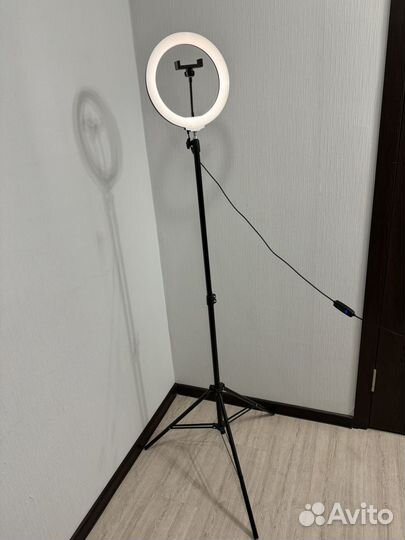 Кольцевая лампа 26 см