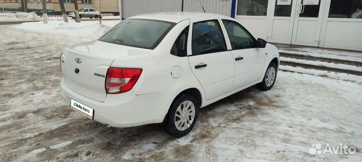 LADA Granta 1.6 МТ, 2015, 105 000 км
