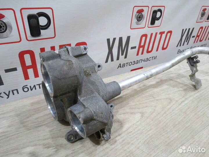 Корпус термостата Porsche Macan