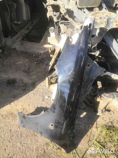 Крыло Toyota carina ed 200