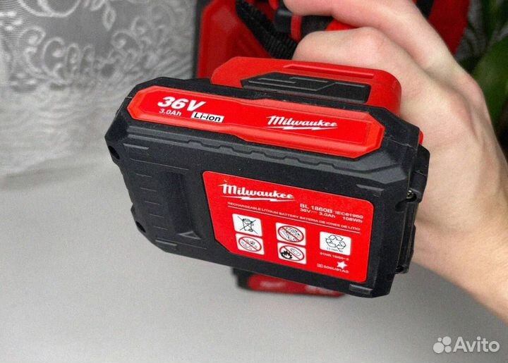 Шуруповерт (Абсолютно новый)