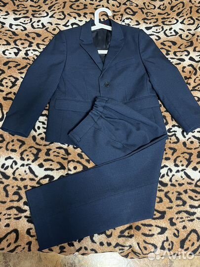 Школьный костюм