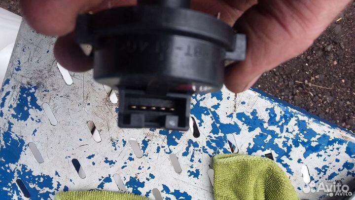 Датчик жесткости подвески Toyota Lexus