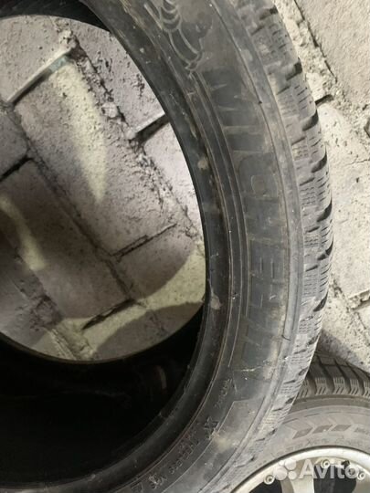 Michelin Latitude Alpin 275/40 R20 и 275/40 R20 160H