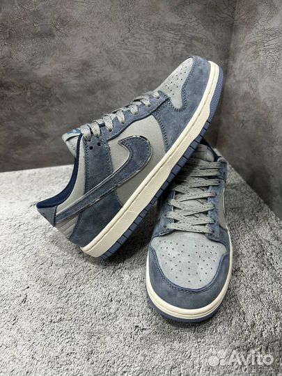 Otomo Katsuhiro x Nike SB Dunk Low Steamboу Blue