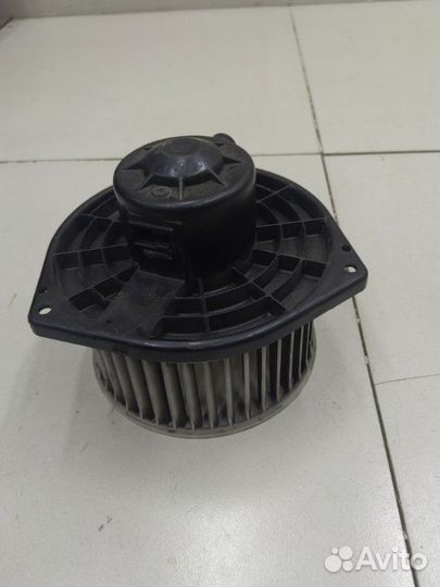 Моторчик отопителя Nissan Maxima A32