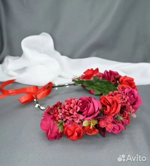 Ободок для волос с цветами