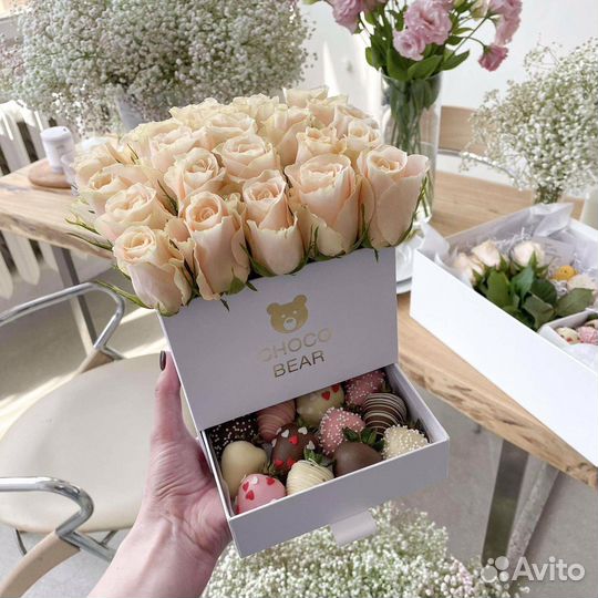 Клубника в шоколаде букеты